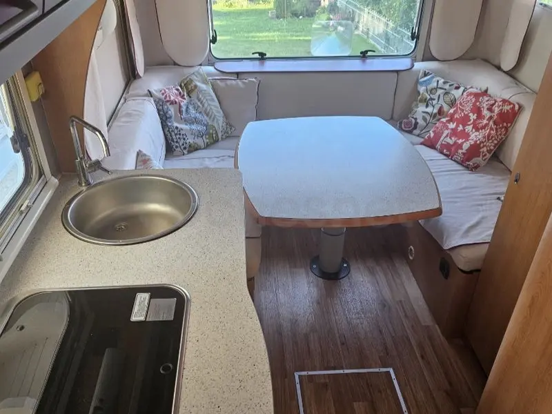 Autocaravana Eura Mobil sobre Fiat — foto 10