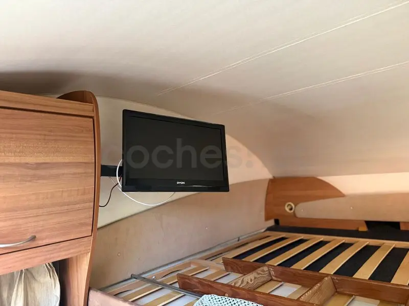Autocaravana capuchina Eura Mobil sobre Ford Transit — foto 18