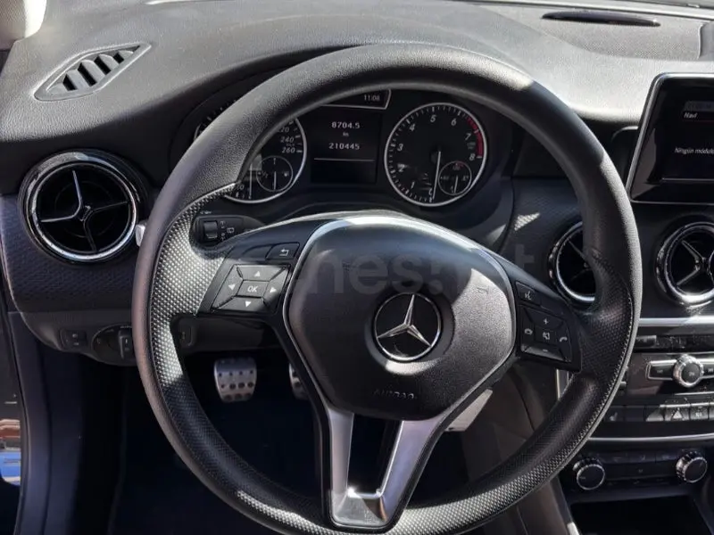 Mercedes-Benz Clase A 180 Urban — foto 10