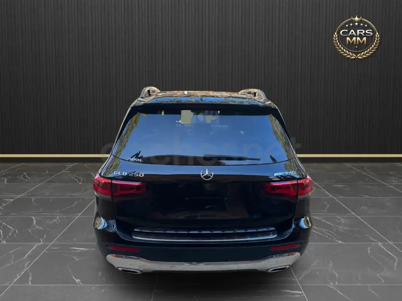 Mercedes-Benz GLB 250 4MATIC — foto 5