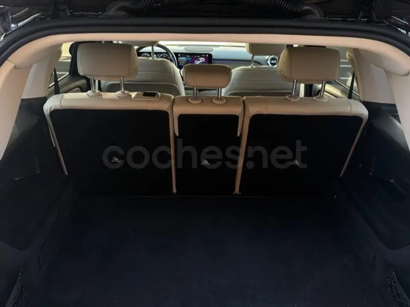 Mercedes-Benz GLB 250 4MATIC — foto 13