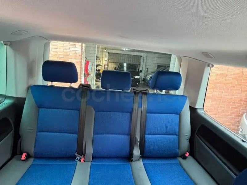 Volkswagen Multivan Comfortline T5 — foto 12