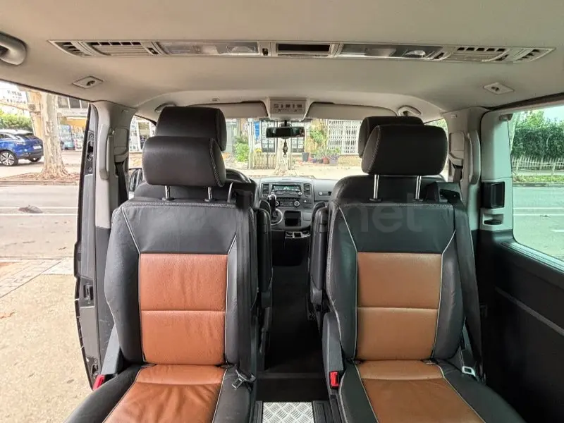 Volkswagen Multivan Highline 4Motion gris, vista frontal — foto 11
