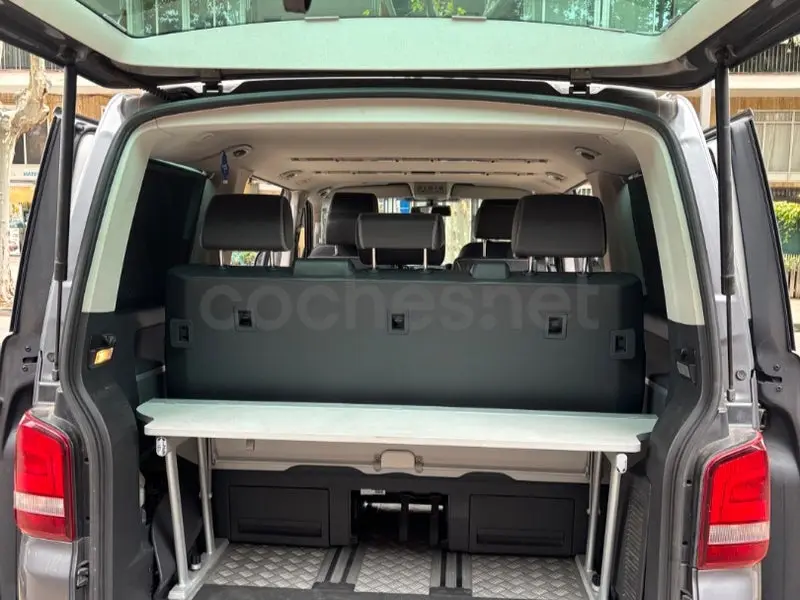 Volkswagen Multivan Highline 4Motion gris, vista frontal — foto 18