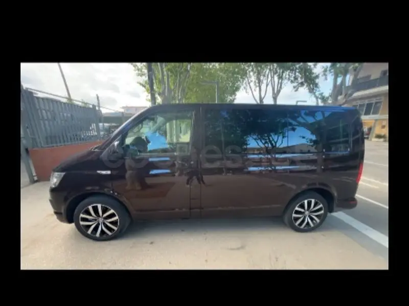Volkswagen Multivan Premium T6 granate, vista frontal — foto 5