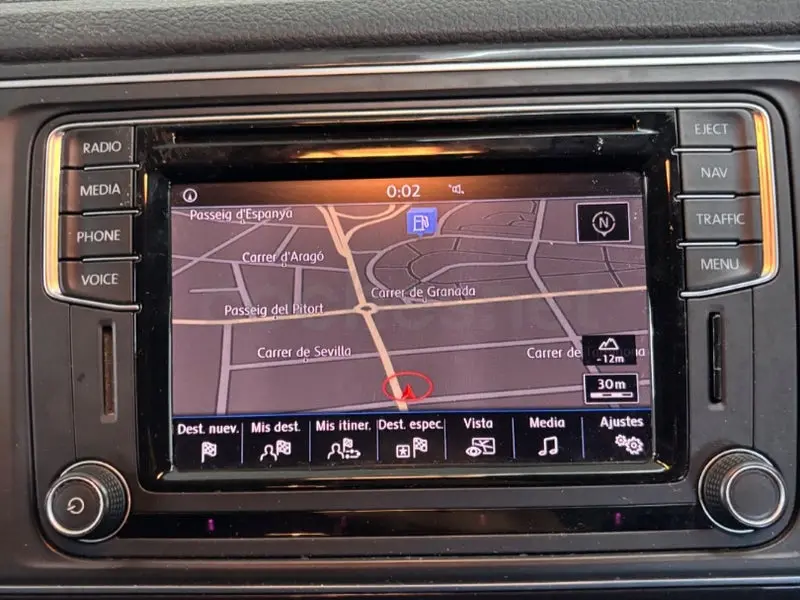 Volkswagen Multivan Premium T6 granate, vista frontal — foto 10