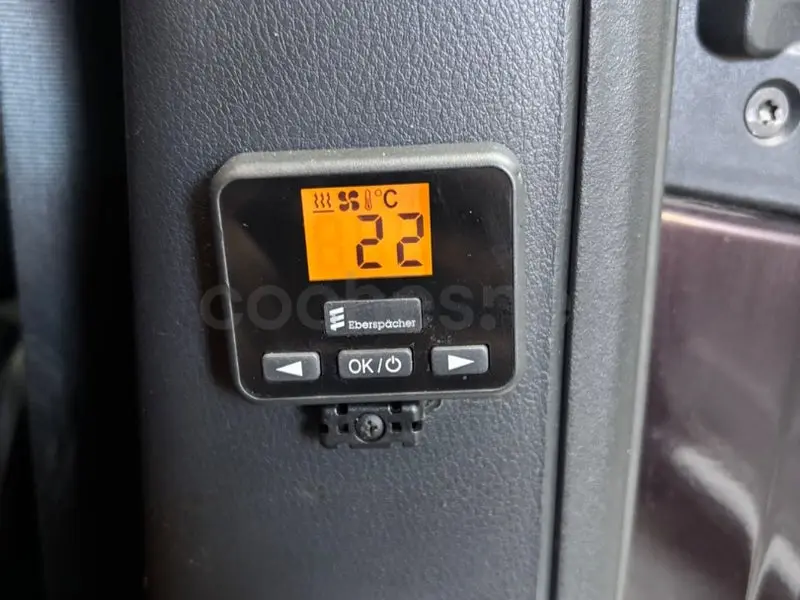 Volkswagen Multivan Premium T6 granate, vista frontal — foto 20