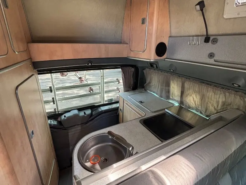 Ford Transit Nugget Westfalia con techo elevado — foto 13