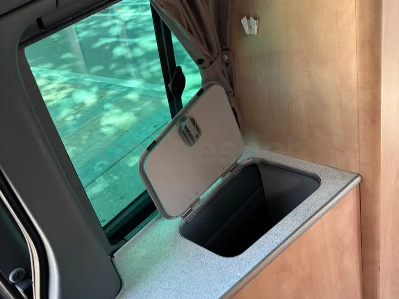 Ford Transit Nugget Westfalia con techo elevado — foto 14