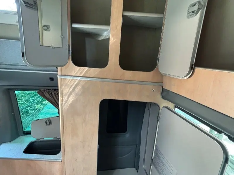 Ford Transit Nugget Westfalia con techo elevado — foto 21